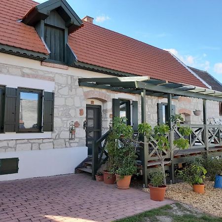Kofejto Haza Villa Fertorakos Exterior photo